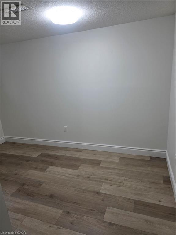 22 Montrose Avenue, Kitchener, Ontario  N2M 1Y2 - Photo 12 - 40822673