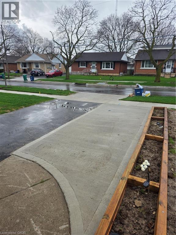 22 Montrose Avenue, Kitchener, Ontario  N2M 1Y2 - Photo 2 - 40822673