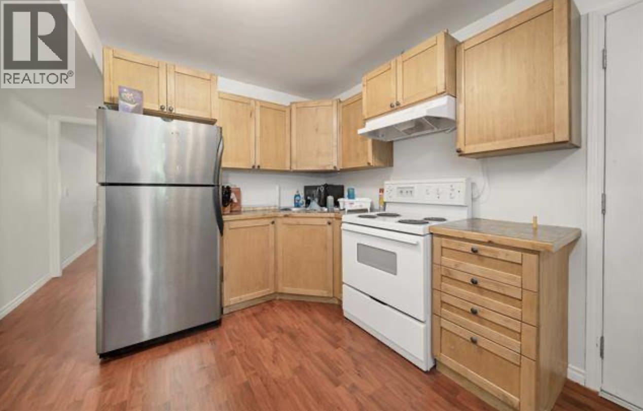 Suite 23788 Kanaka Way, Maple Ridge, British Columbia  V2W 1E5 - Photo 2 - R3113879