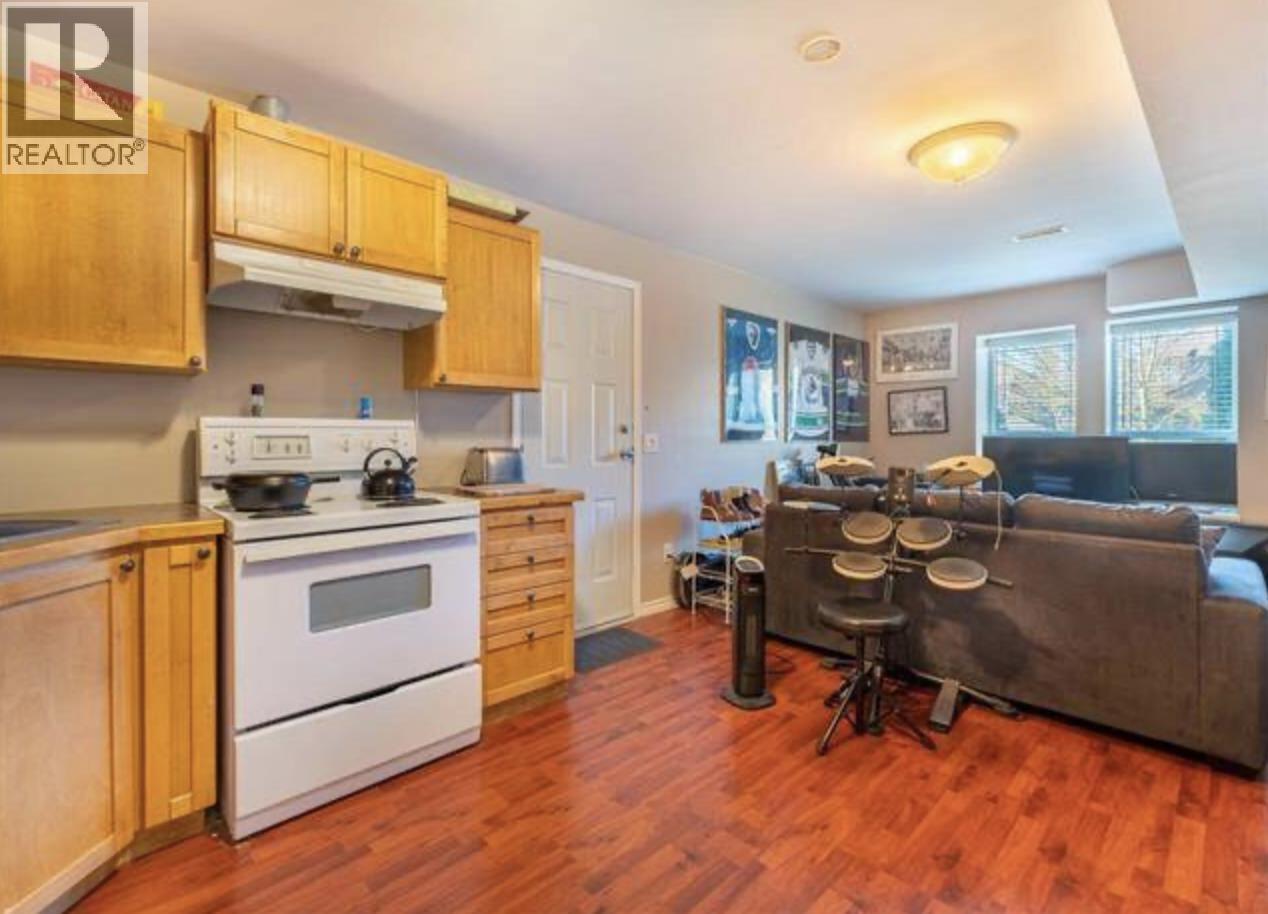 Suite 23788 Kanaka Way, Maple Ridge, British Columbia  V2W 1E5 - Photo 3 - R3113879