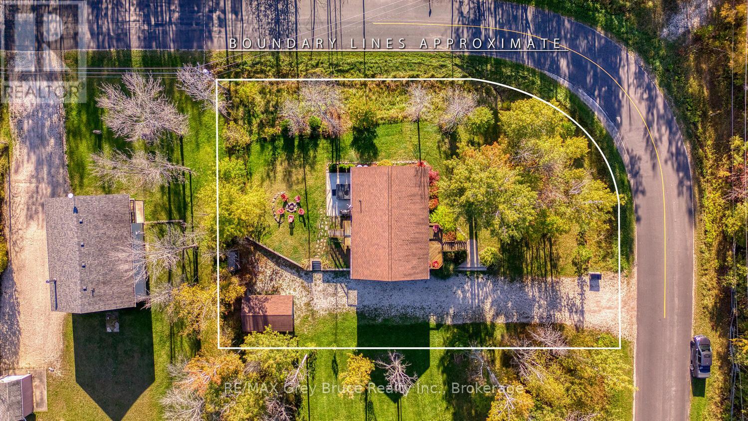 104 Maple Drive, Northern Bruce Peninsula, Ontario  N0H 1Z0 - Photo 7 - X13023126