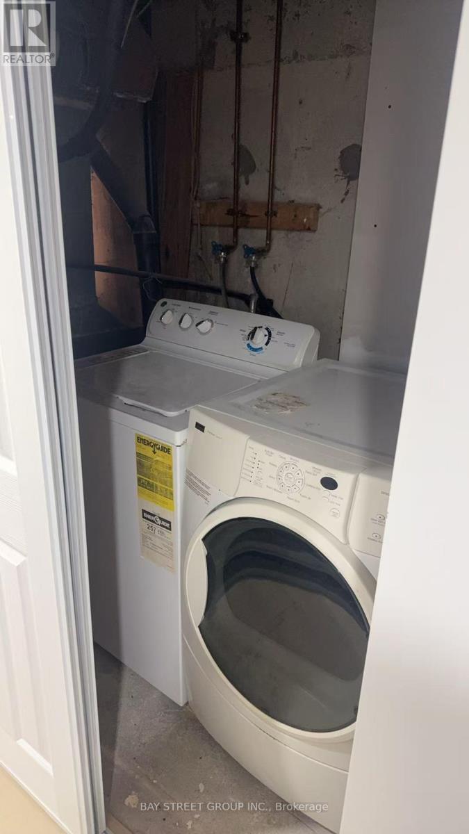 9 Truro Crescent, Toronto, Ontario  M1V 2H7 - Photo 11 - E13023132