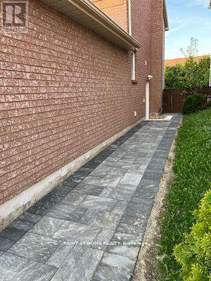 Lower L - 115 Bonny Meadows Drive, Aurora, Ontario  L4G 6N1 - Photo 2 - N13023130