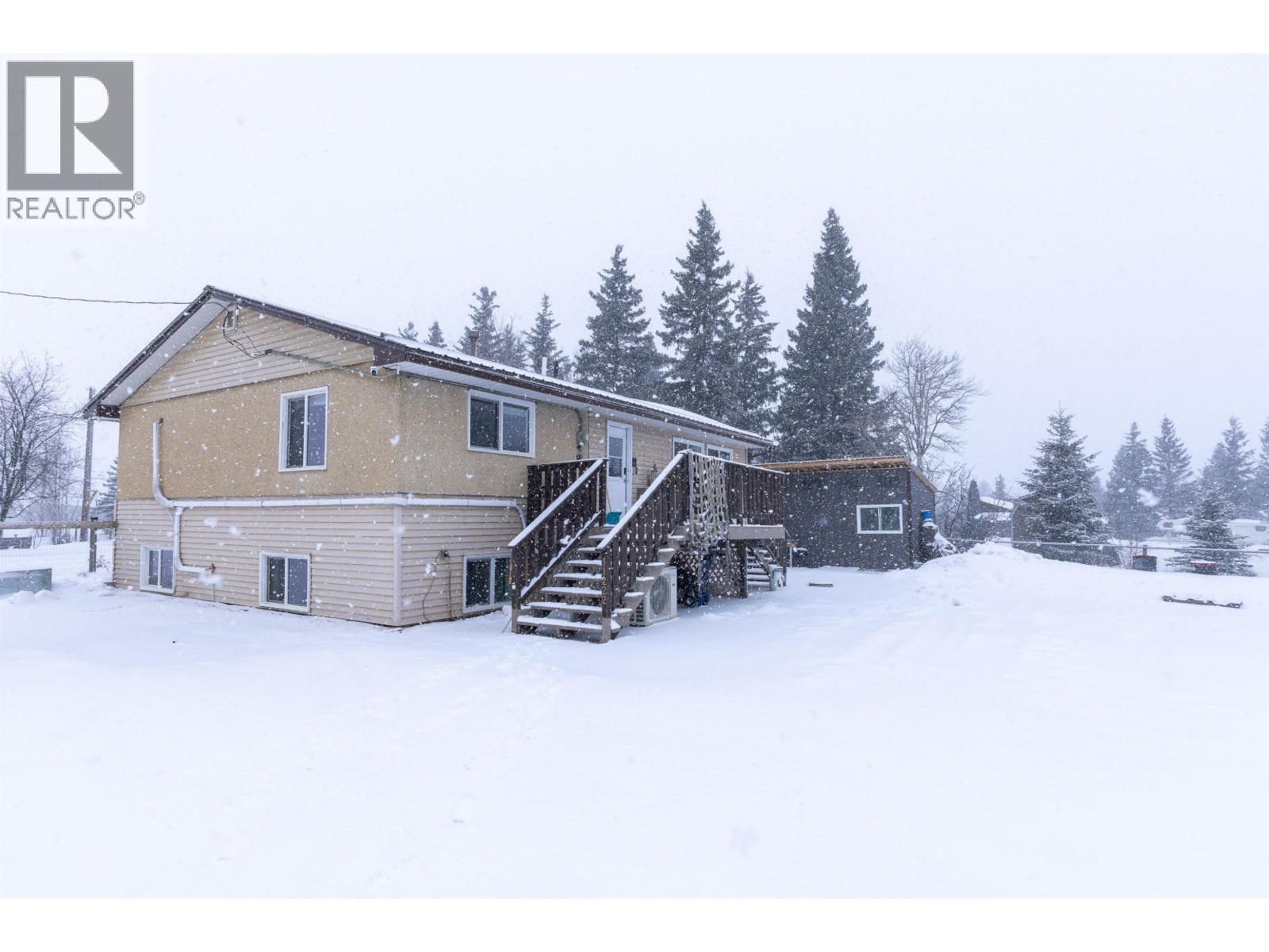 11222 Poplar Road, Fort St. John, British Columbia  V1J 4M7 - Photo 2 - R3103469