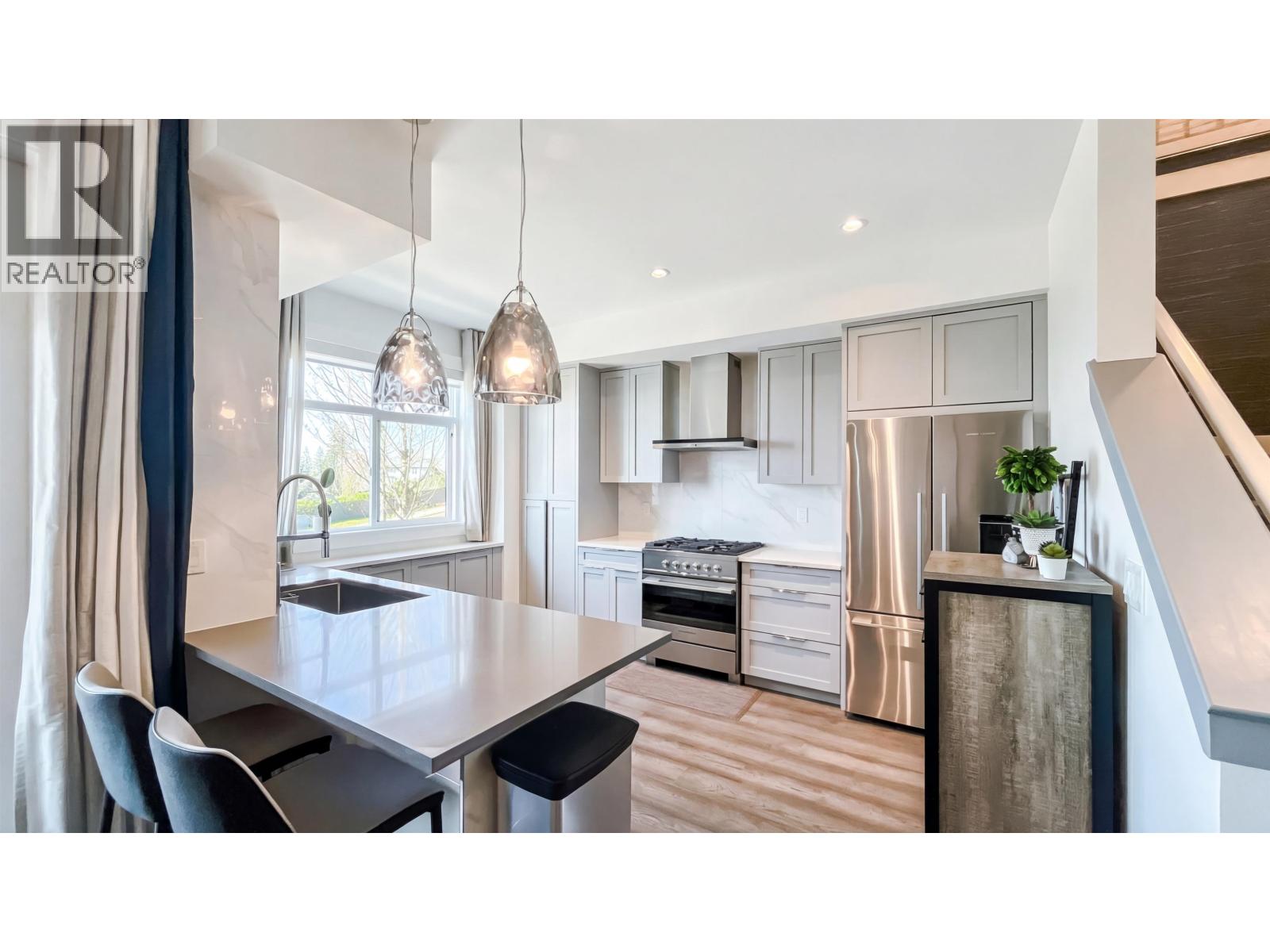 2 3535 Princeton Avenue, Coquitlam, British Columbia  V3E 0P1 - Photo 4 - R3113378