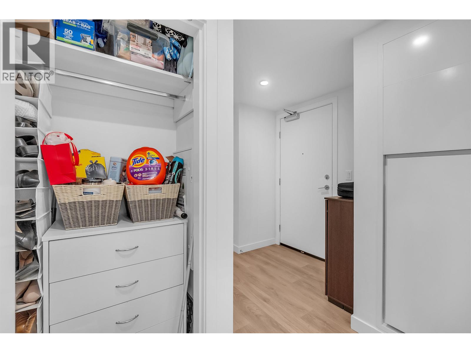 1604 308 Alderson Avenue, Coquitlam, British Columbia  V3K 0J2 - Photo 22 - R3113542