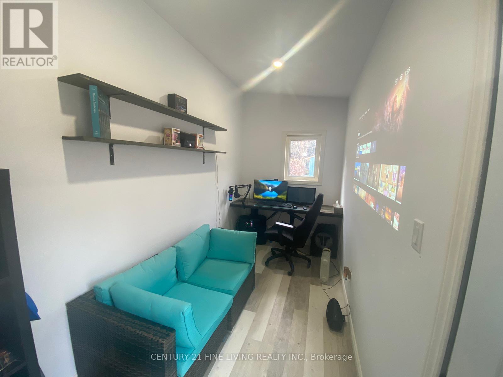 (Grdn) - 400 Nairn Avenue, Toronto, Ontario  M6E 4J3 - Photo 13 - W13023120