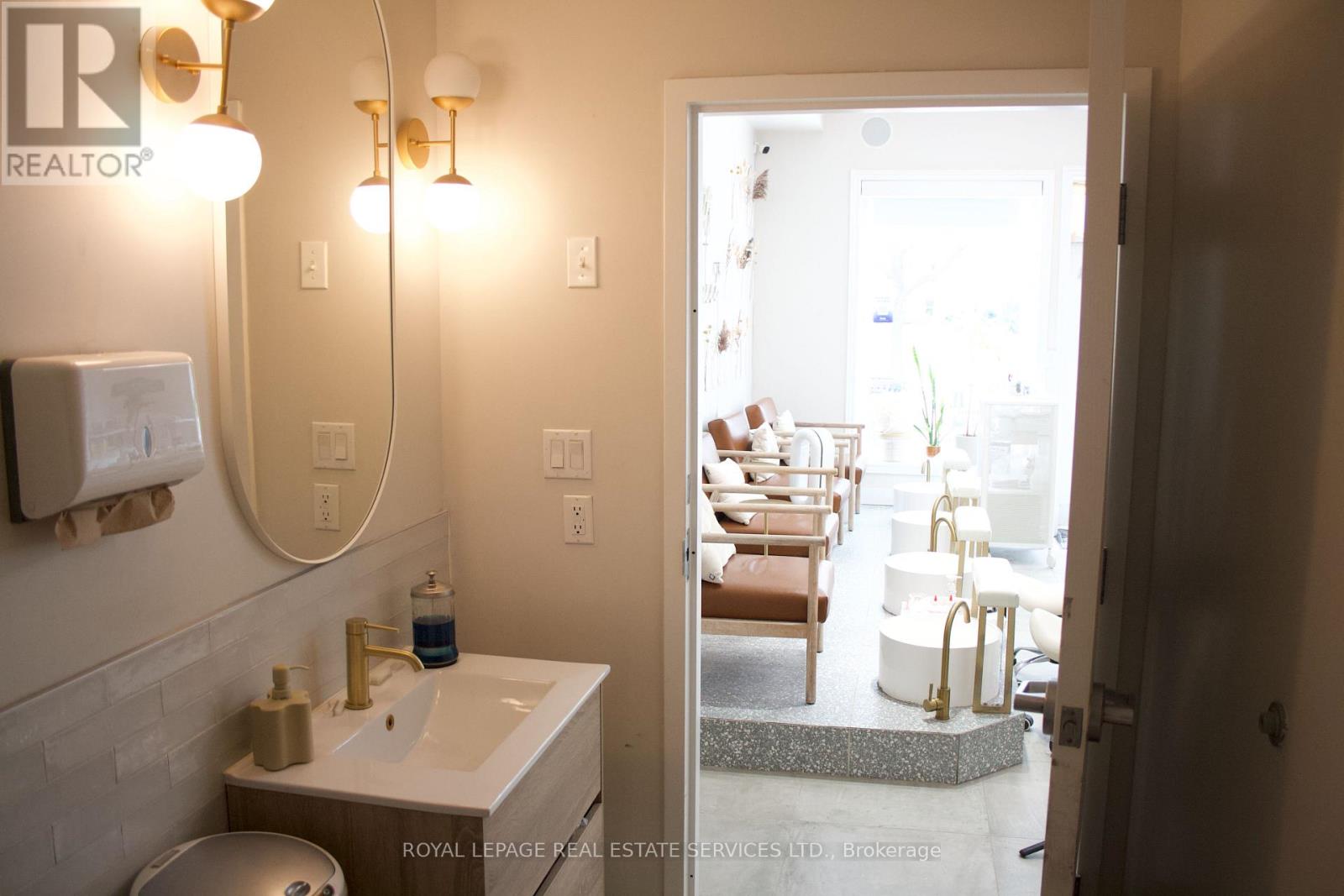 6 - 362 Plains Road E, Burlington, Ontario  L7T 0A4 - Photo 12 - W13023142