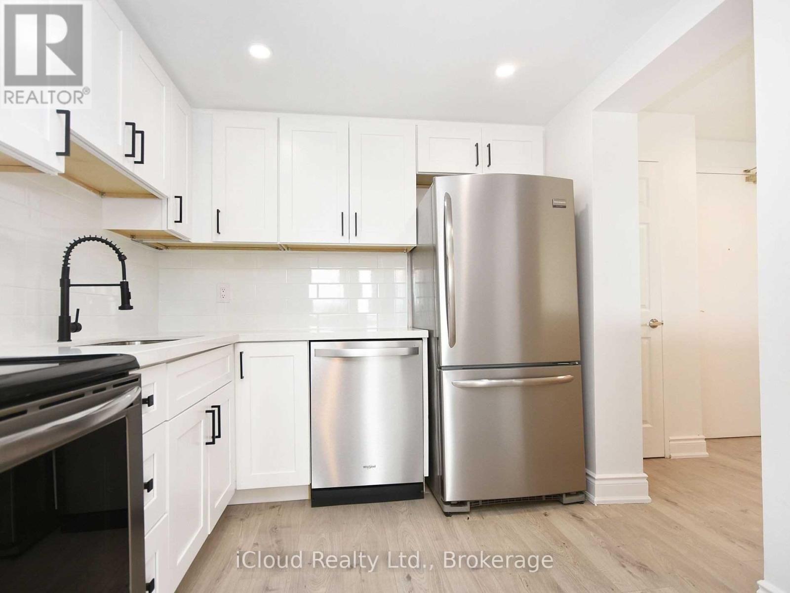 406 - 155 Hillcrest Avenue, Mississauga, Ontario  L5B 3Z2 - Photo 14 - W13023150