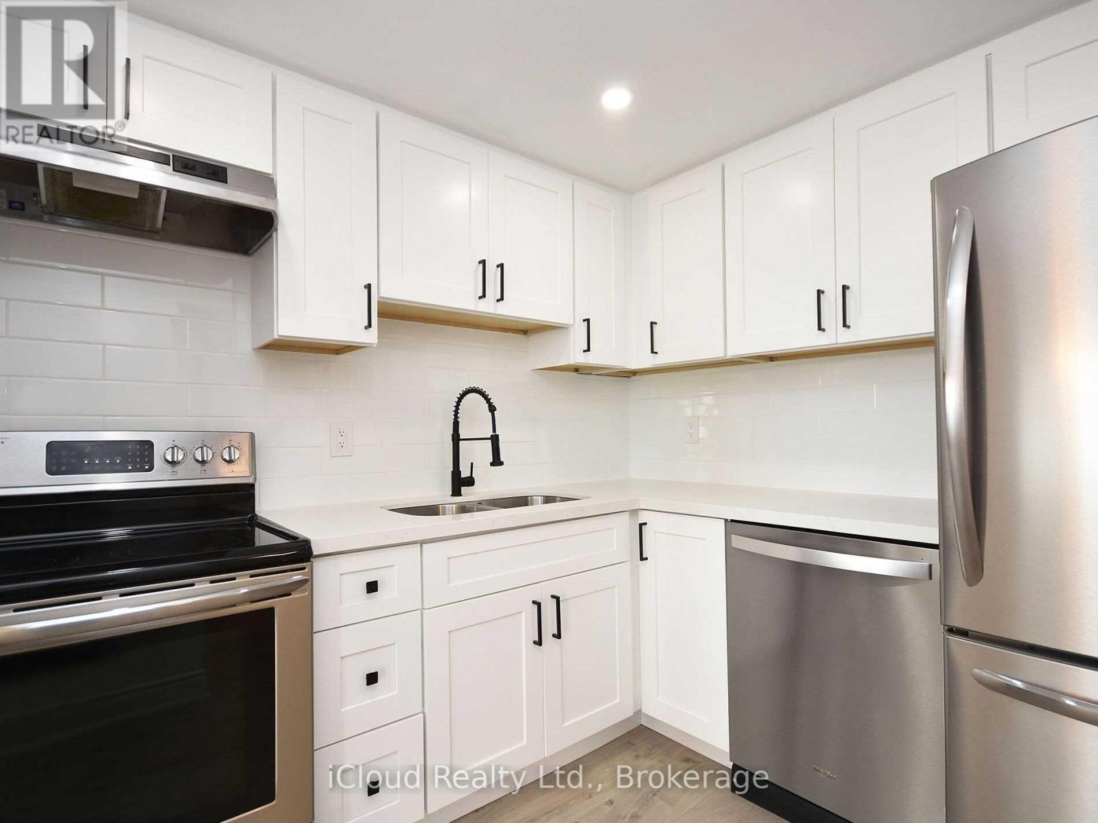 406 - 155 Hillcrest Avenue, Mississauga, Ontario  L5B 3Z2 - Photo 15 - W13023150