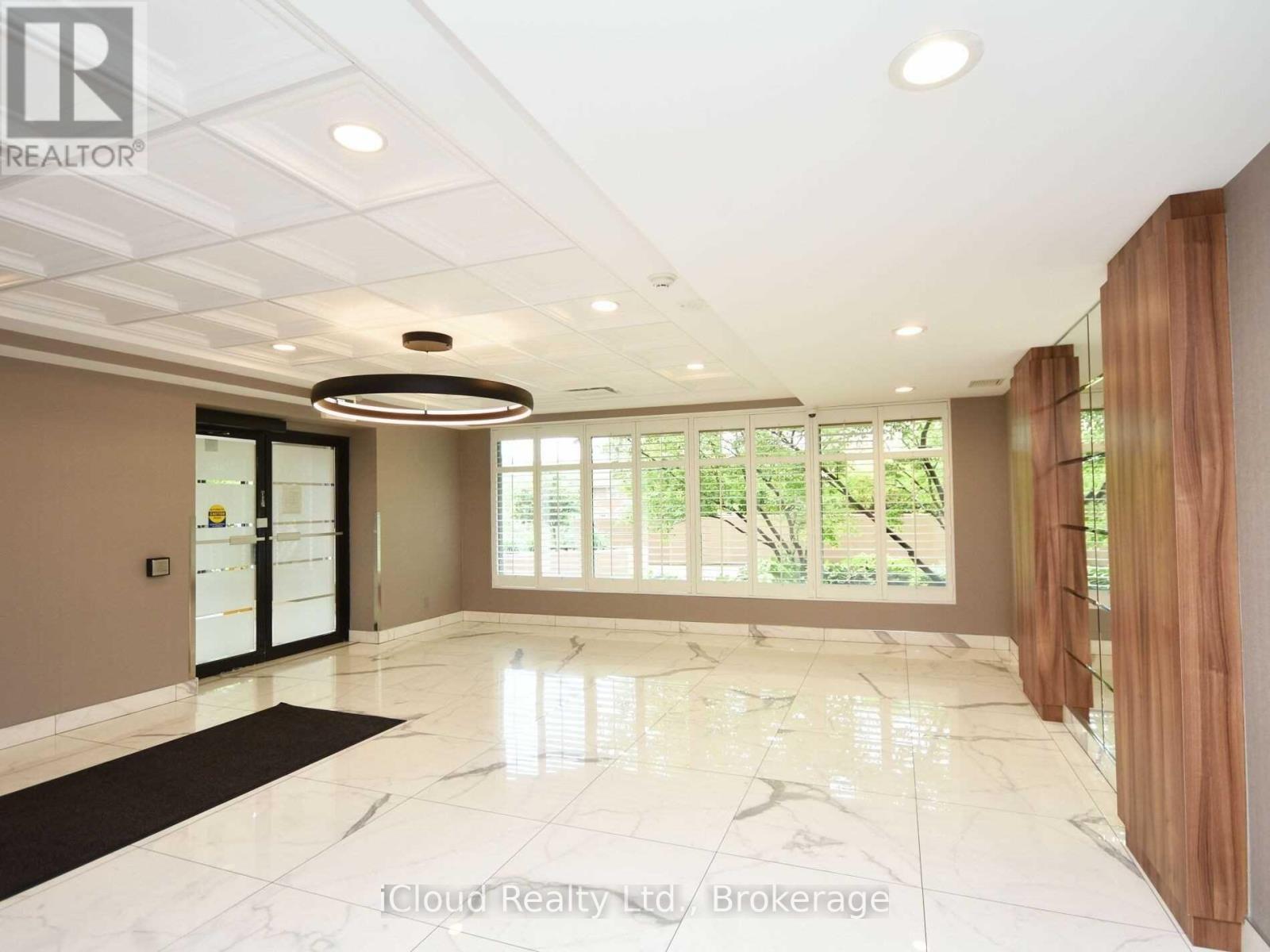 406 - 155 Hillcrest Avenue, Mississauga, Ontario  L5B 3Z2 - Photo 4 - W13023150