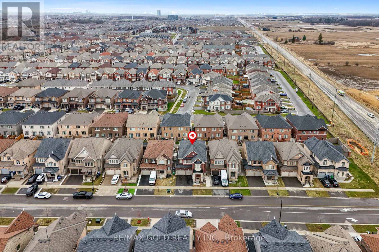 9 Goderich Drive, Brampton, Ontario  L7A 5A7 - Photo 4 - W13023152