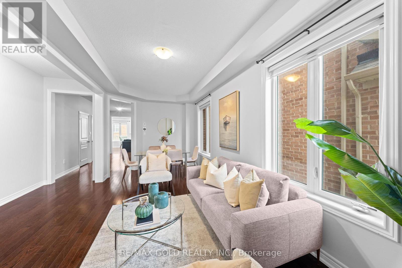 9 Goderich Drive, Brampton, Ontario  L7A 5A7 - Photo 9 - W13023152