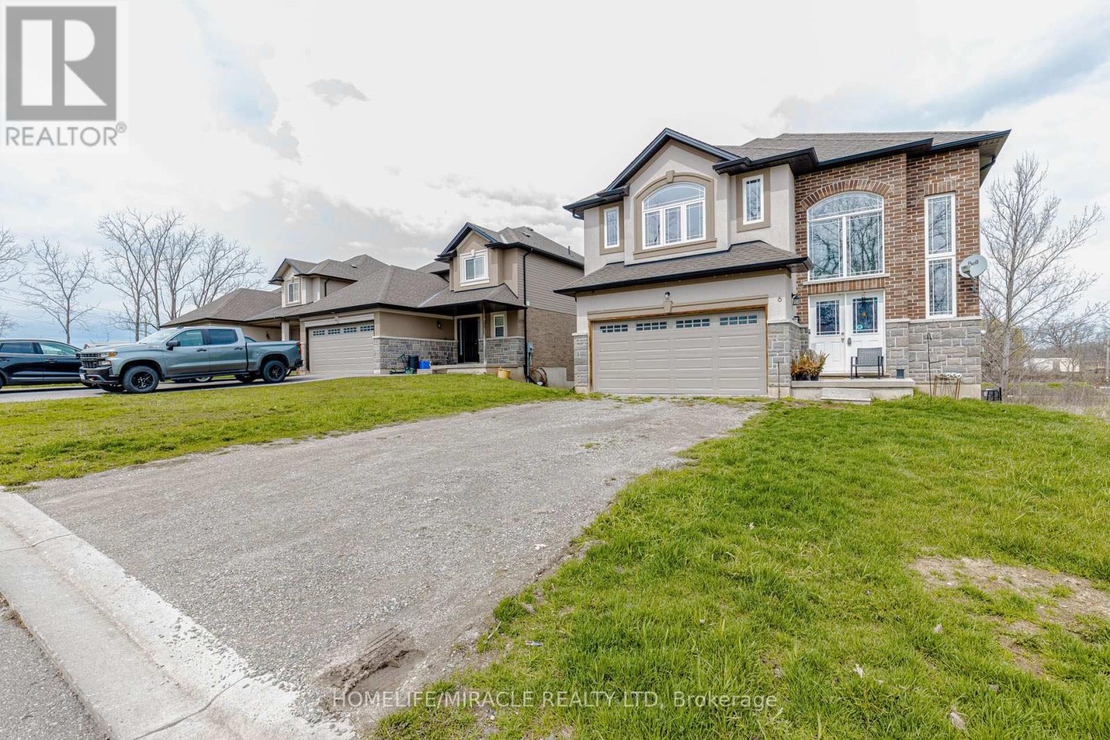 6 HILL STREET, Haldimand, Ontario