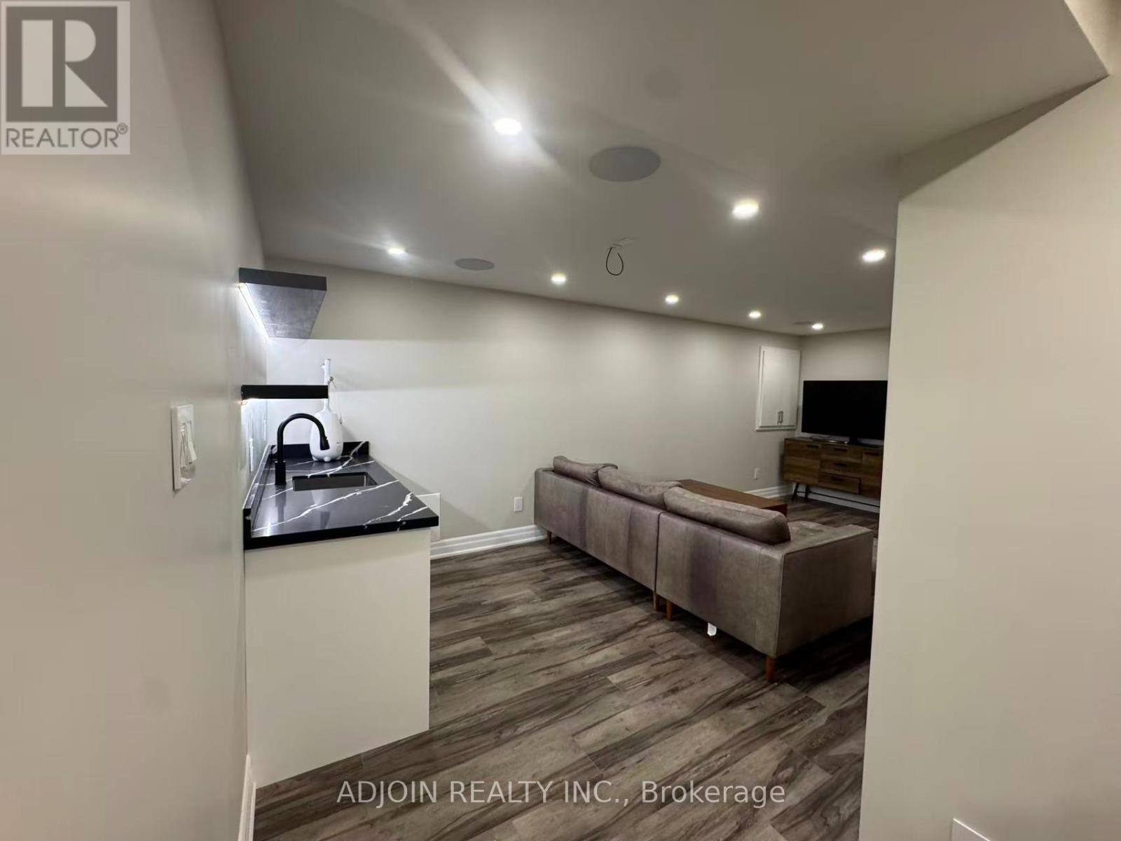 Basement - 3366 Mulcaster Road, Mississauga, Ontario  L5L 5A7 - Photo 2 - W12950510