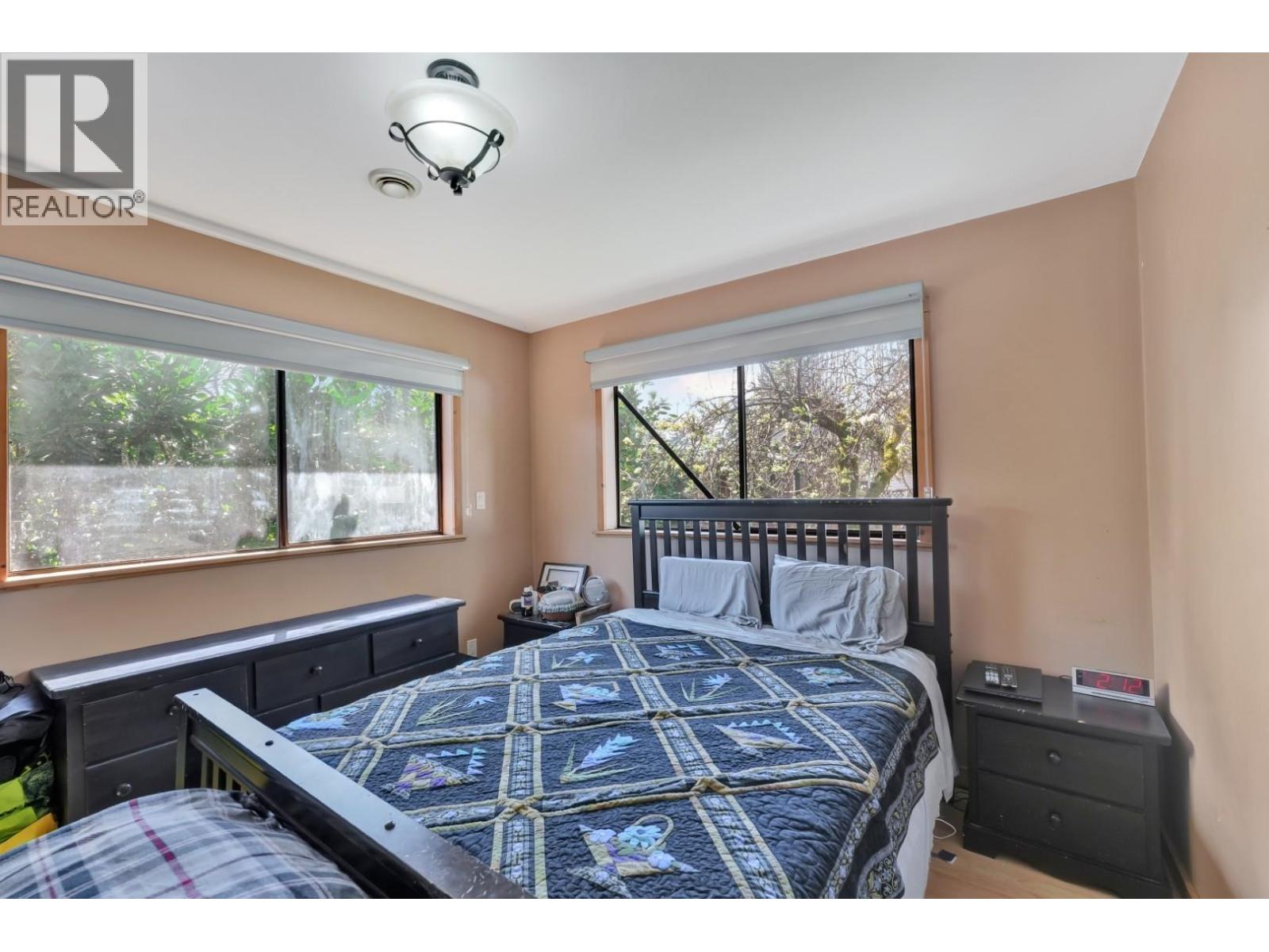 11963 221 Street, Maple Ridge, British Columbia  V2X 5S9 - Photo 10 - R3110466