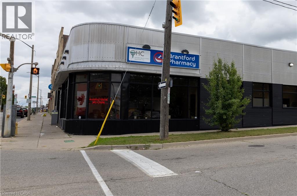 347 Colborne Street, Brantford, Ontario  N3S 3N2 - Photo 3 - 40794033