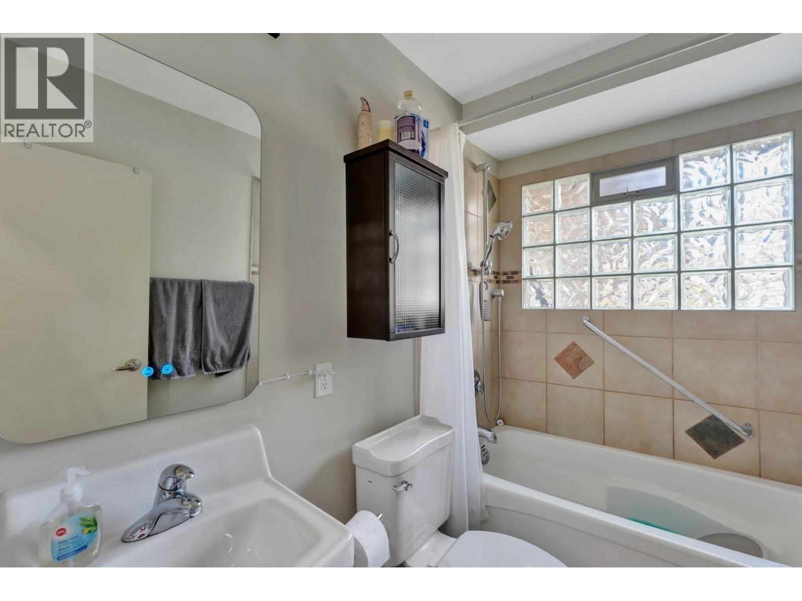 11963 221 Street, Maple Ridge, British Columbia  V2X 5S9 - Photo 13 - R3110466