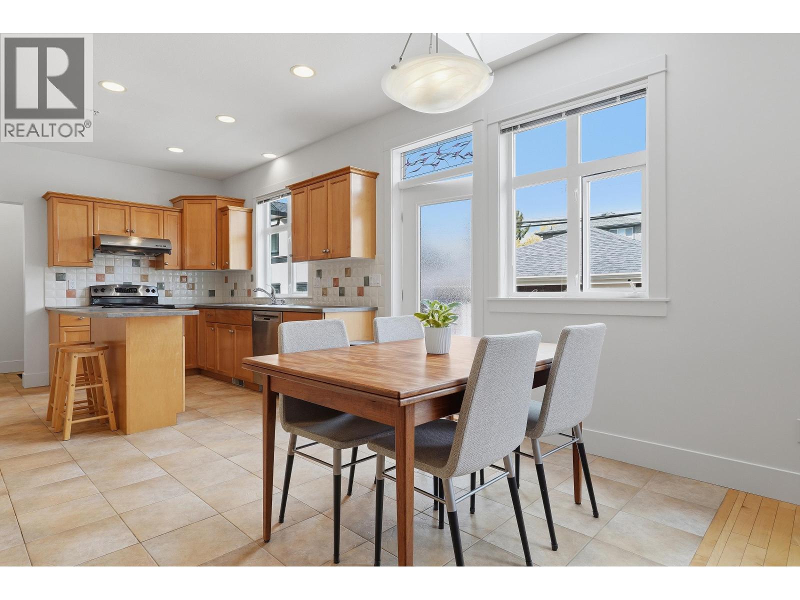 2761 E 53rd Avenue, Vancouver, British Columbia  V5S 1W3 - Photo 7 - R3113286