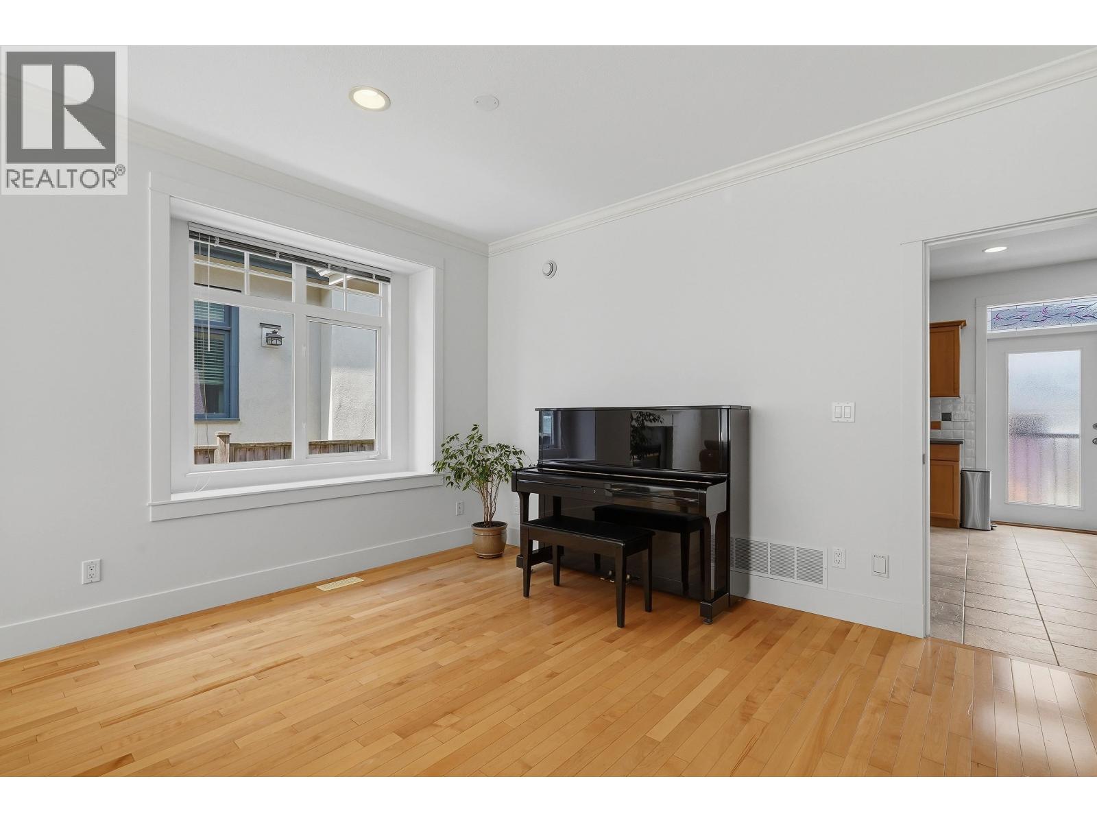 2761 E 53rd Avenue, Vancouver, British Columbia  V5S 1W3 - Photo 14 - R3113286