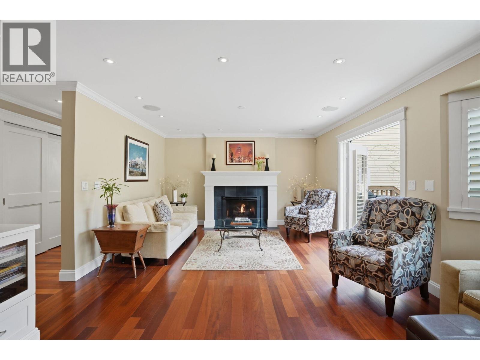 1491 Norton Court, North Vancouver, British Columbia  V7G 2E5 - Photo 7 - R3113716