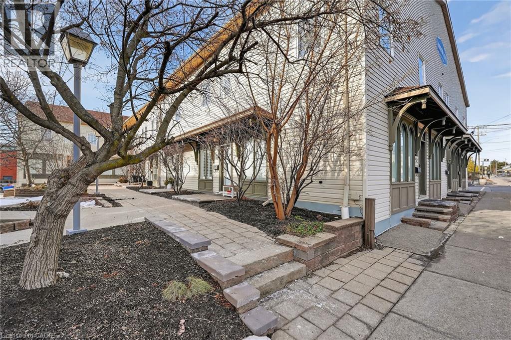 49 ONTARIO Street Unit# 11, Grimsby, Ontario