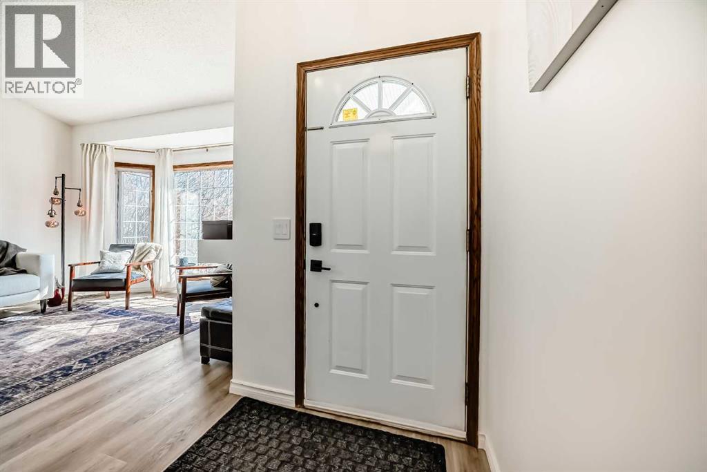 110 Erin Meadow Close Se, Calgary, Alberta  T2B 3E5 - Photo 2 - A2300736