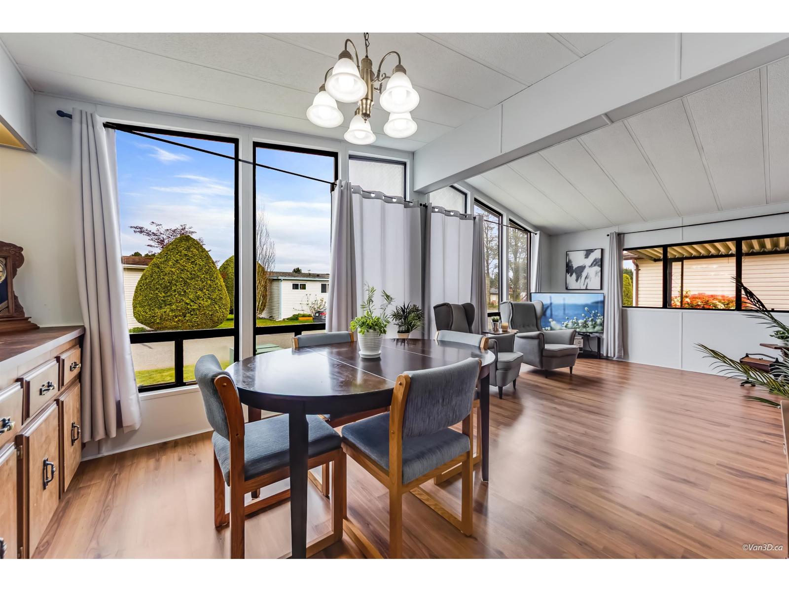 18 2120 King George Boulevard, Surrey, British Columbia  V4A 6Y8 - Photo 10 - R3113888