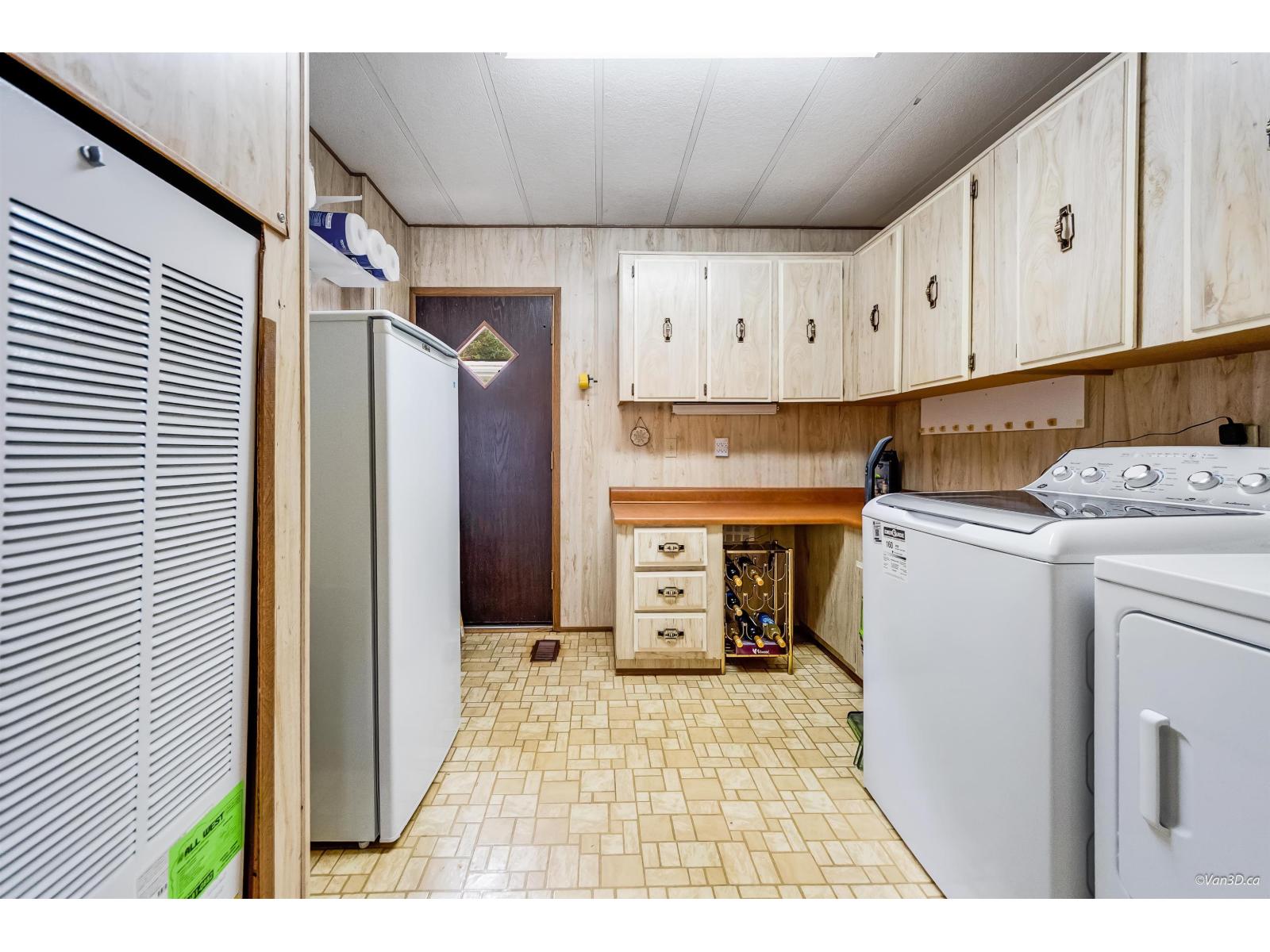 18 2120 King George Boulevard, Surrey, British Columbia  V4A 6Y8 - Photo 18 - R3113888