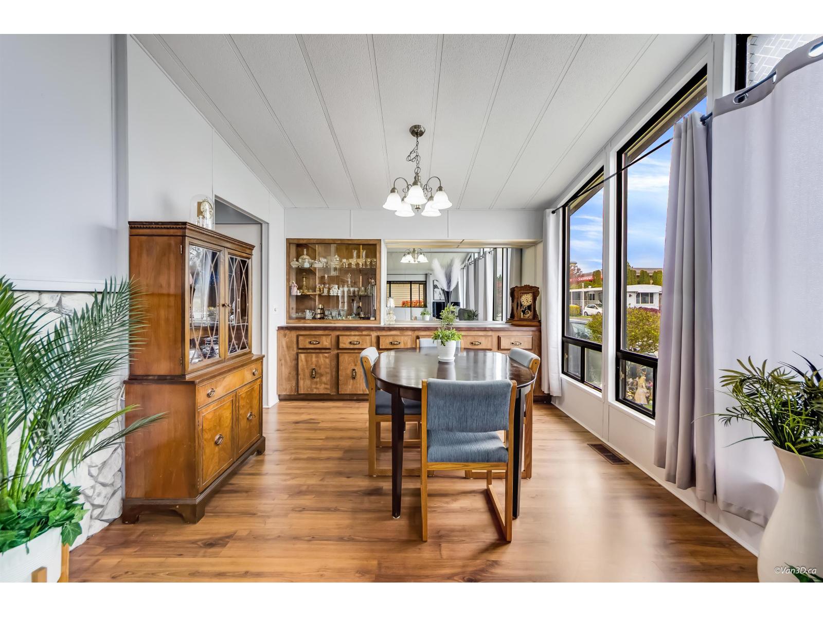 18 2120 King George Boulevard, Surrey, British Columbia  V4A 6Y8 - Photo 8 - R3113888