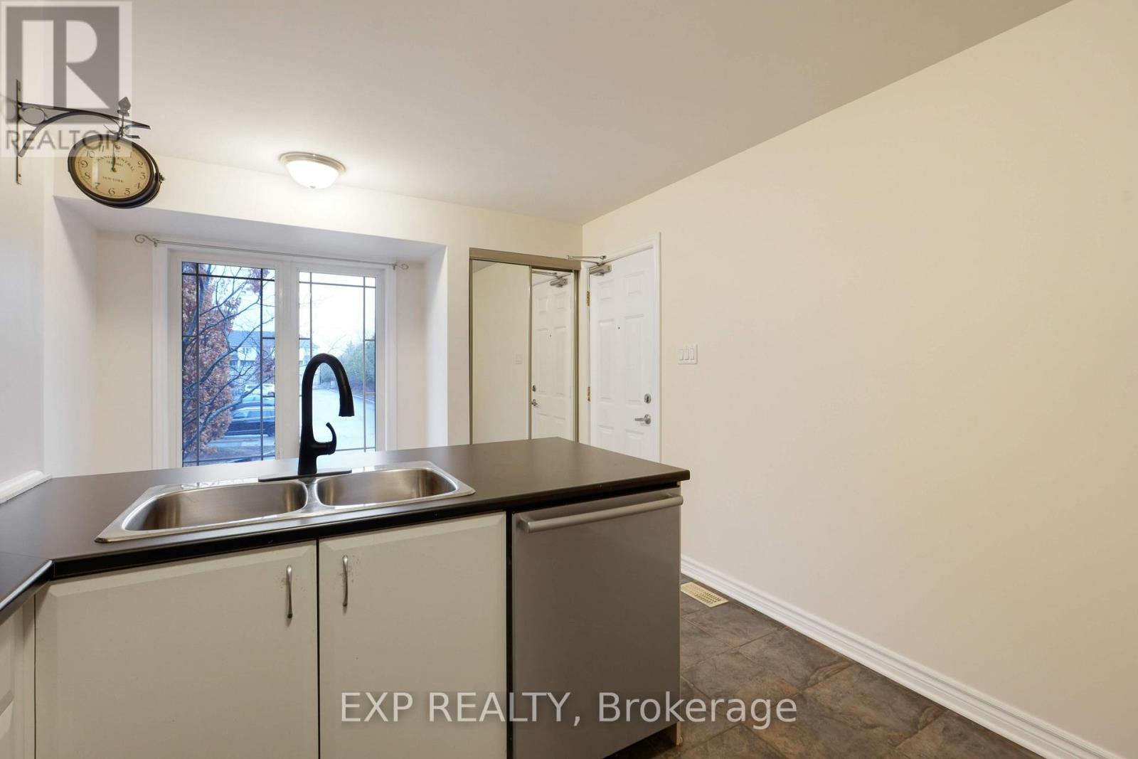 201 - 201 Paseo Private, Ottawa, Ontario  K2G 4N5 - Photo 3 - X13023202