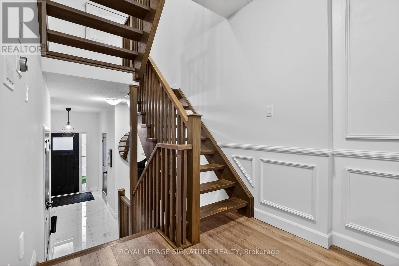 24 Cyclone Way, Fort Erie, Ontario  L0S 1B0 - Photo 5 - X13021458