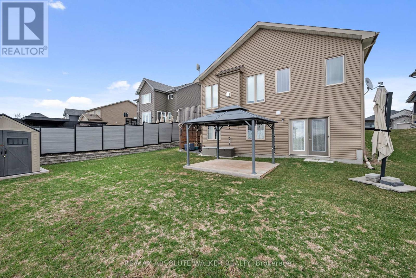 1013 Diamond Street, Clarence-Rockland, Ontario  K4K 0H7 - Photo 29 - X12865950