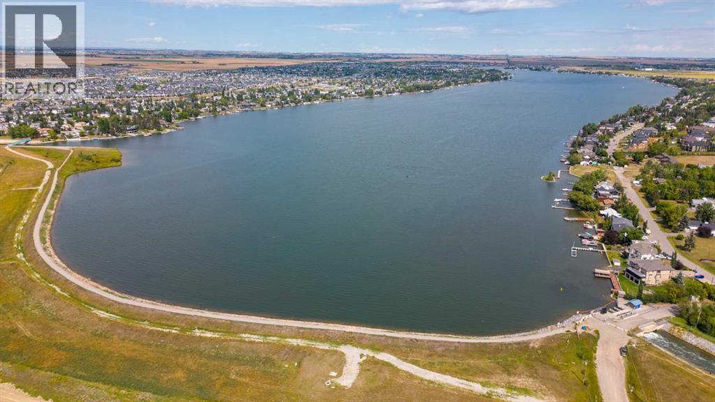 193 Kinniburgh Circle, Chestermere, Alberta  T1X 0P8 - Photo 49 - A2300713