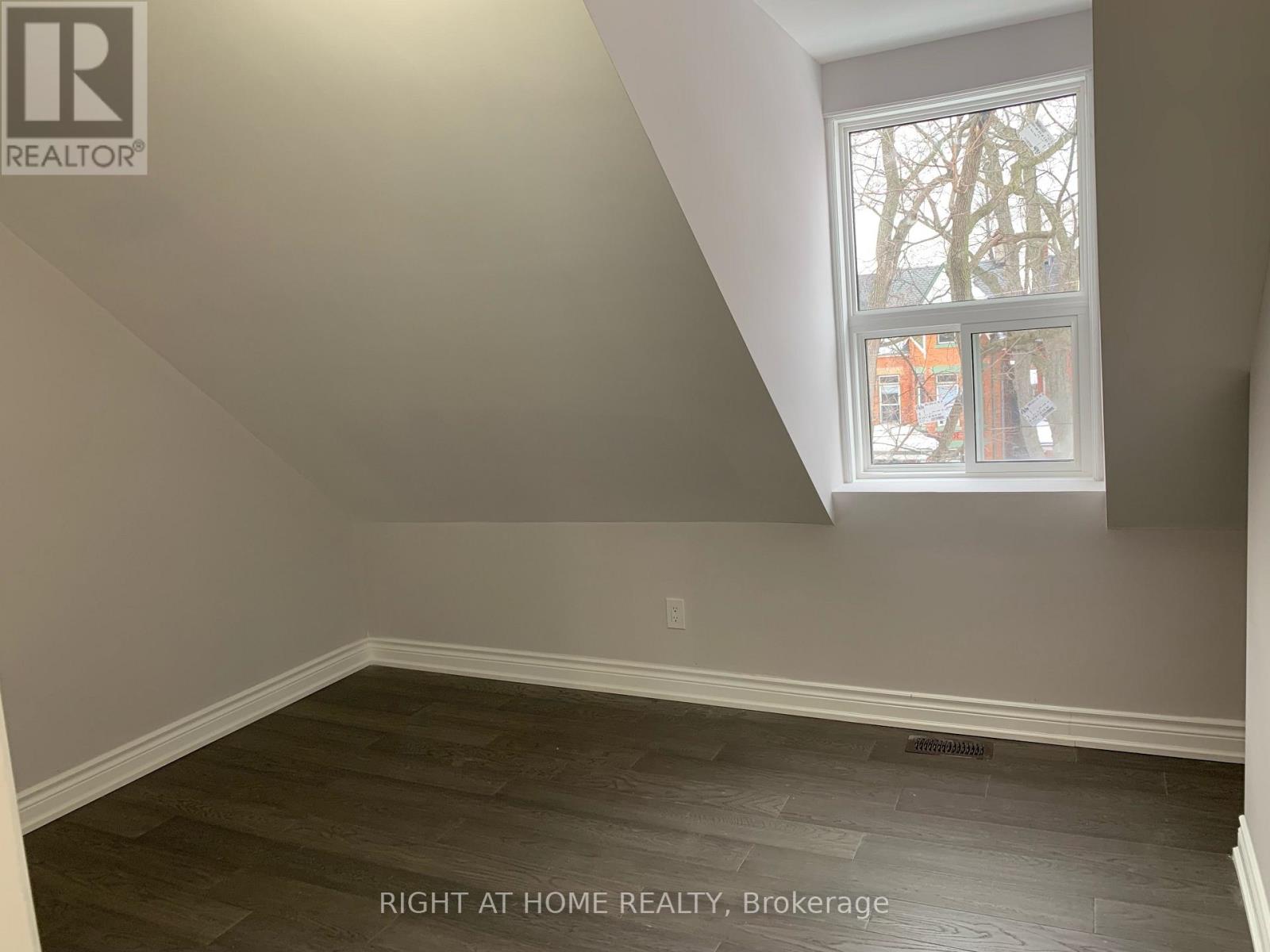 57 Brunswick Avenue, Toronto, Ontario  M5S 2L8 - Photo 5 - C13023154