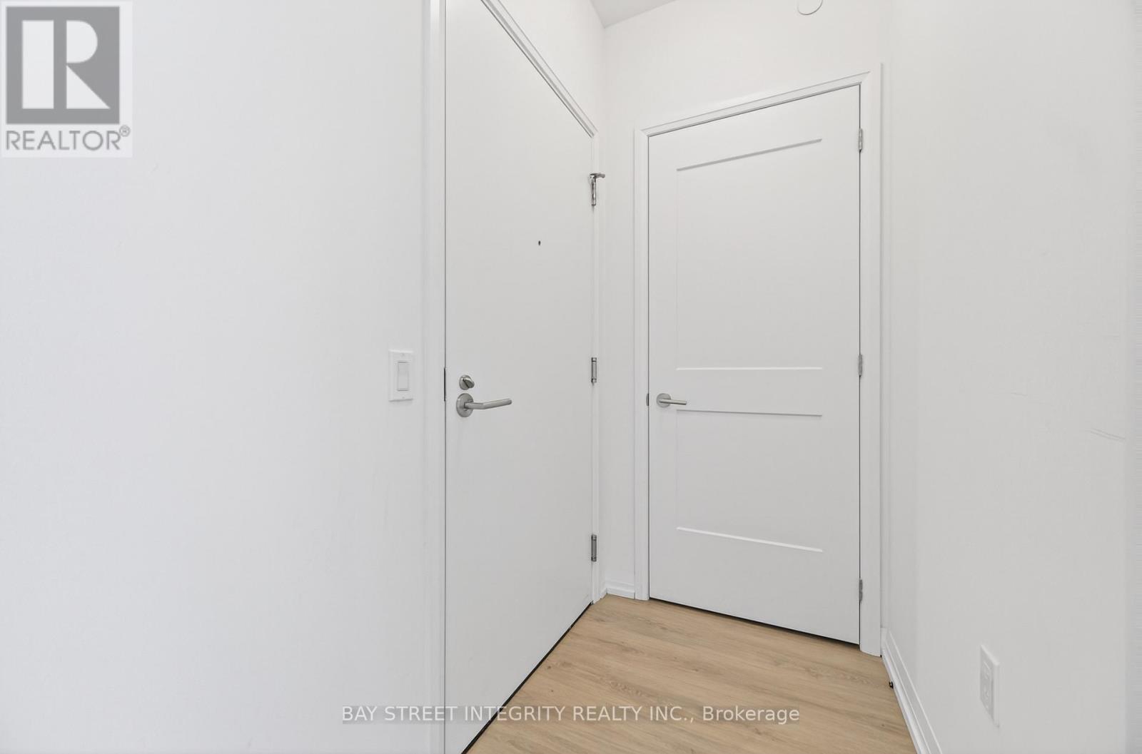 1720 - 50 Dunfield Avenue, Toronto, Ontario  M4S 0E4 - Photo 5 - C13023176