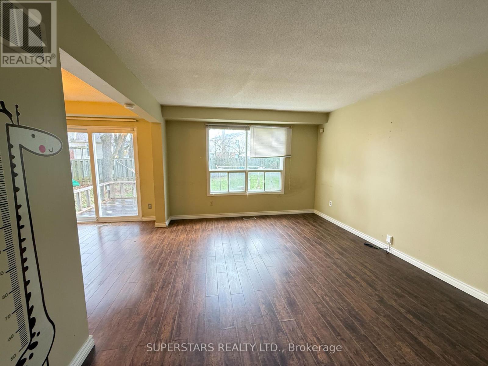 24 Oakhaven Drive, Toronto, Ontario  M1V 1X9 - Photo 2 - E13023192