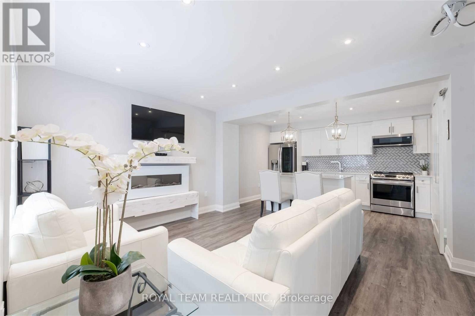 25 Kodiak Terrace, Barrie, Ontario  L9J 0J4 - Photo 17 - S13023180