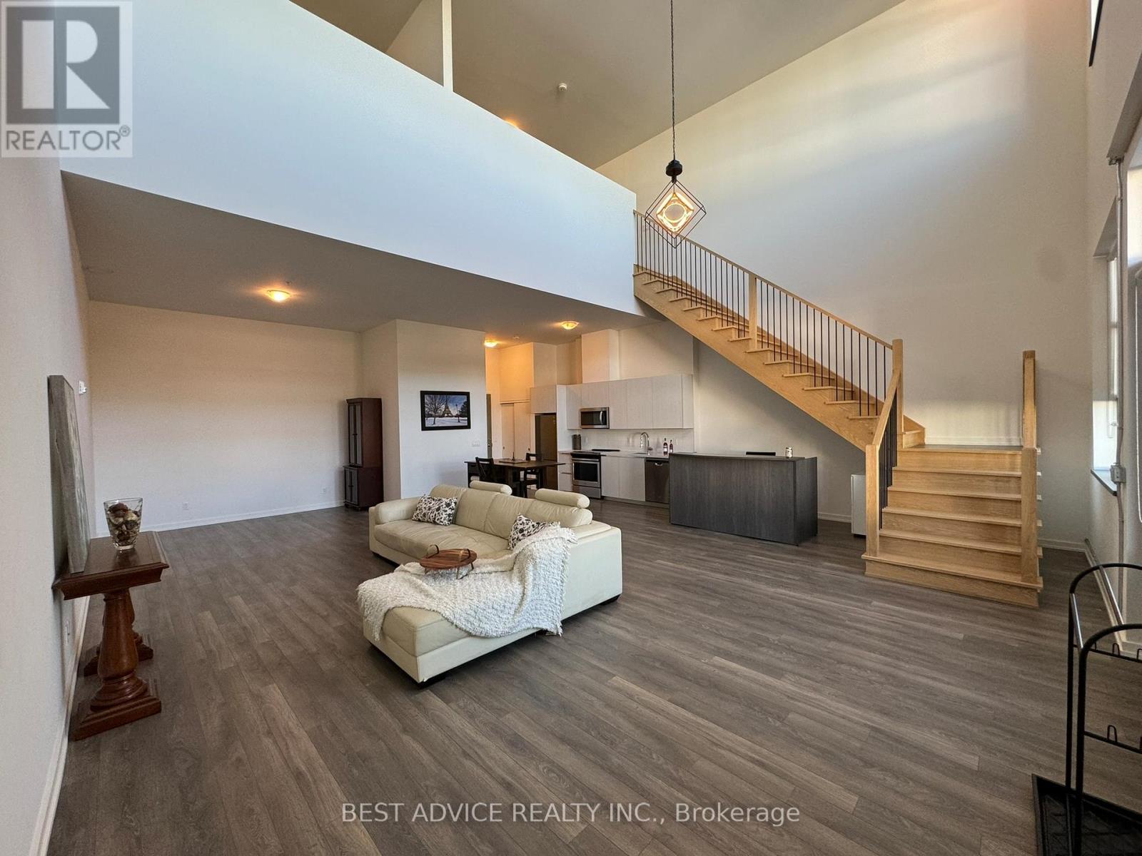 102 - 21 Matchedash Street S, Orillia, Ontario  L3V 4W4 - Photo 4 - S13023190