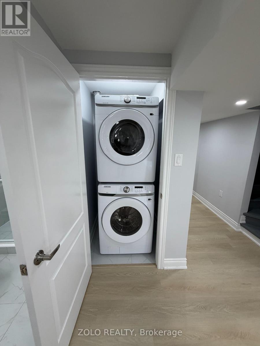 Lower - 4792 Glasshill Grove, Mississauga, Ontario  L5M 7R5 - Photo 7 - W13023172