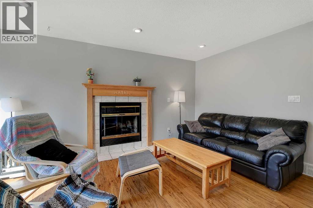 10138 115 Avenue, Grande Prairie, Alberta  T8V 7E6 - Photo 3 - A2303152