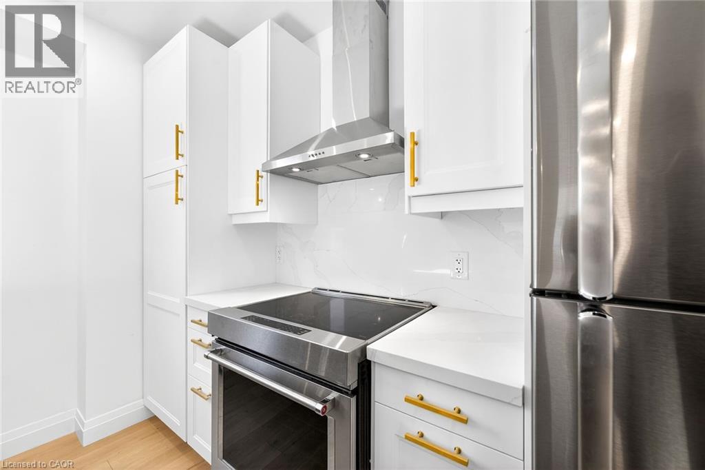 304 Park Street, Hamilton, Ontario  L9H 1Y9 - Photo 18 - 40815761