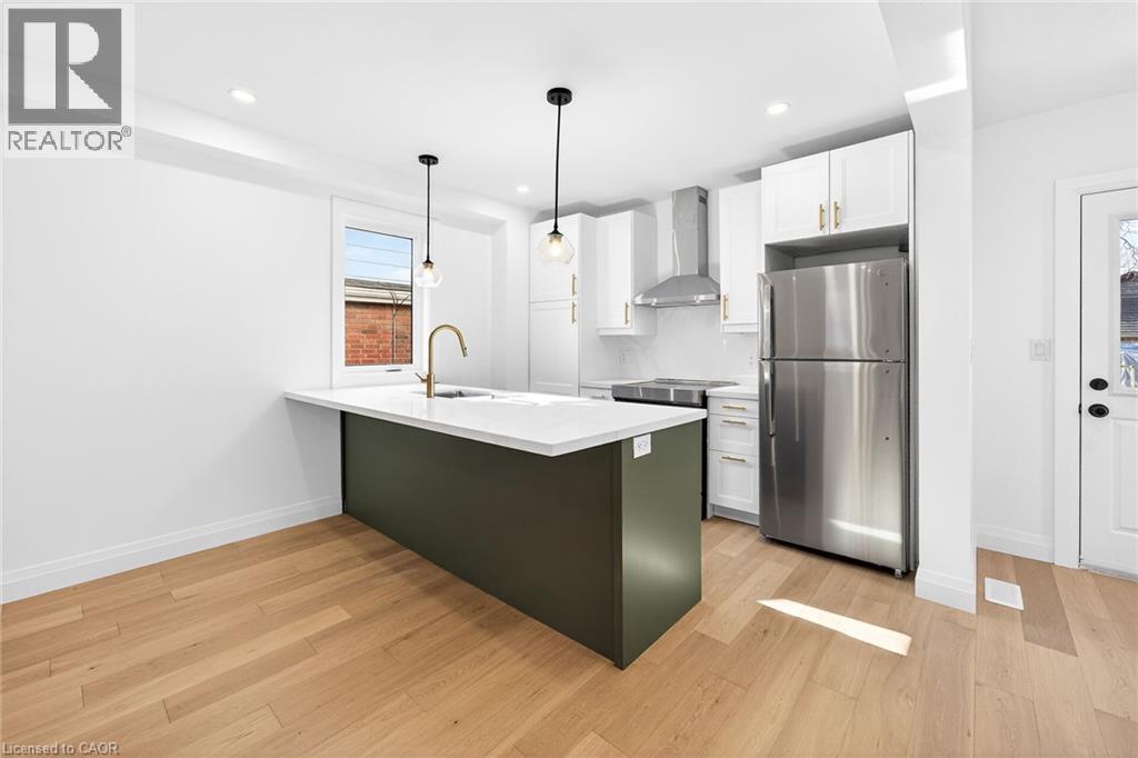 304 Park Street, Hamilton, Ontario  L9H 1Y9 - Photo 11 - 40815761