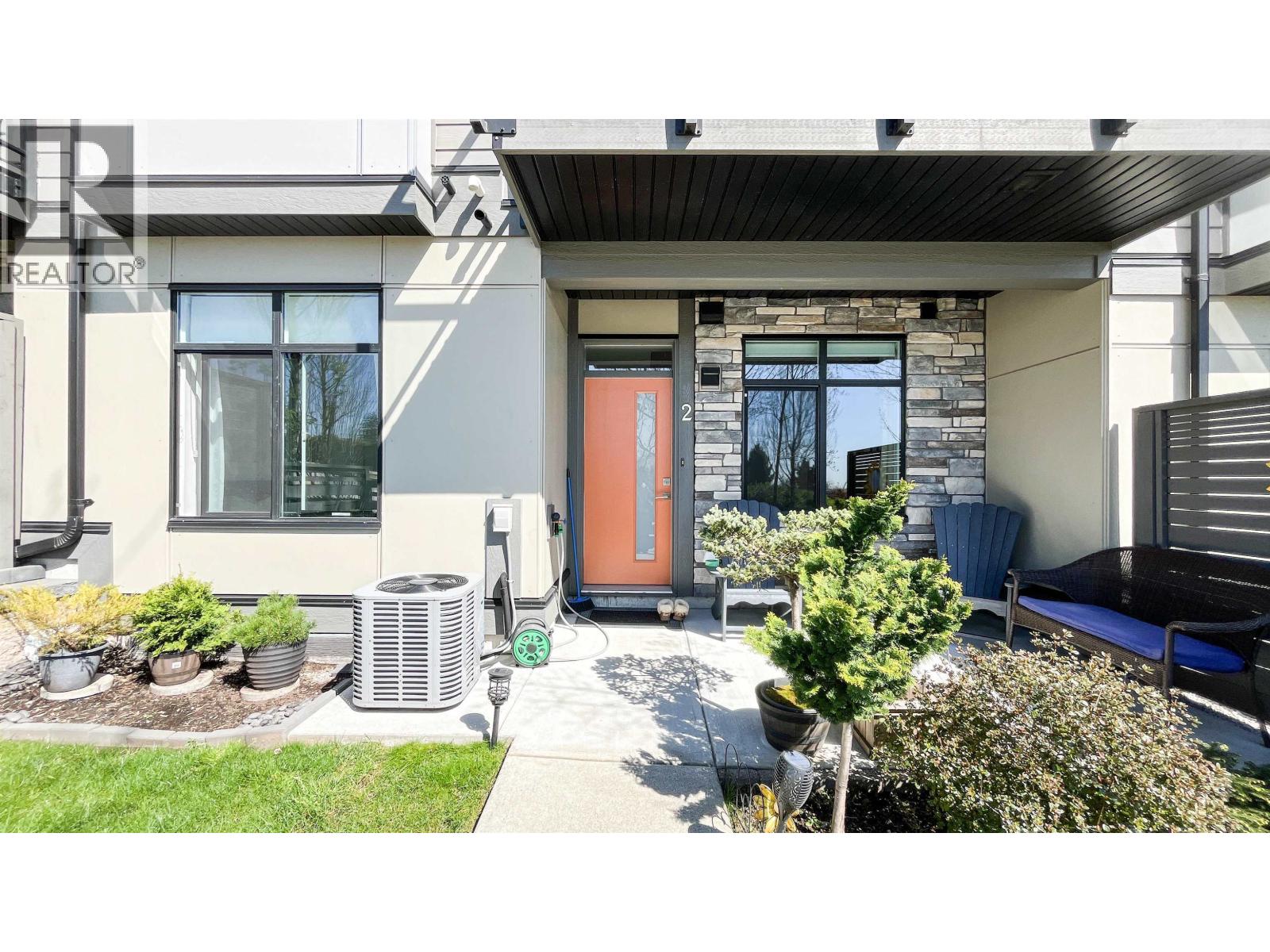 2 3535 Princeton Avenue, Coquitlam, British Columbia  V3E 0P1 - Photo 4 - R3113378