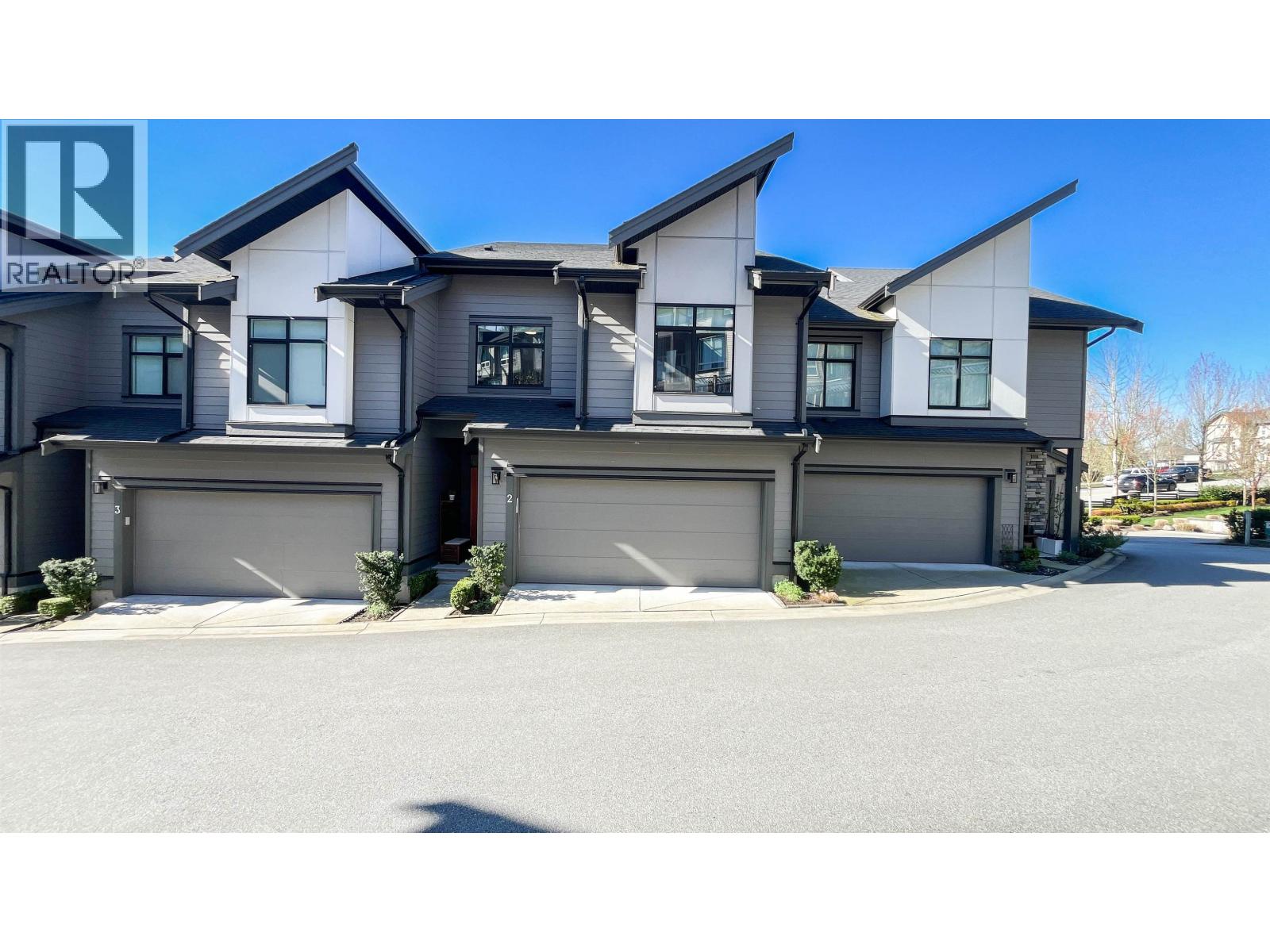 2 3535 Princeton Avenue, Coquitlam, British Columbia  V3E 0P1 - Photo 2 - R3113378