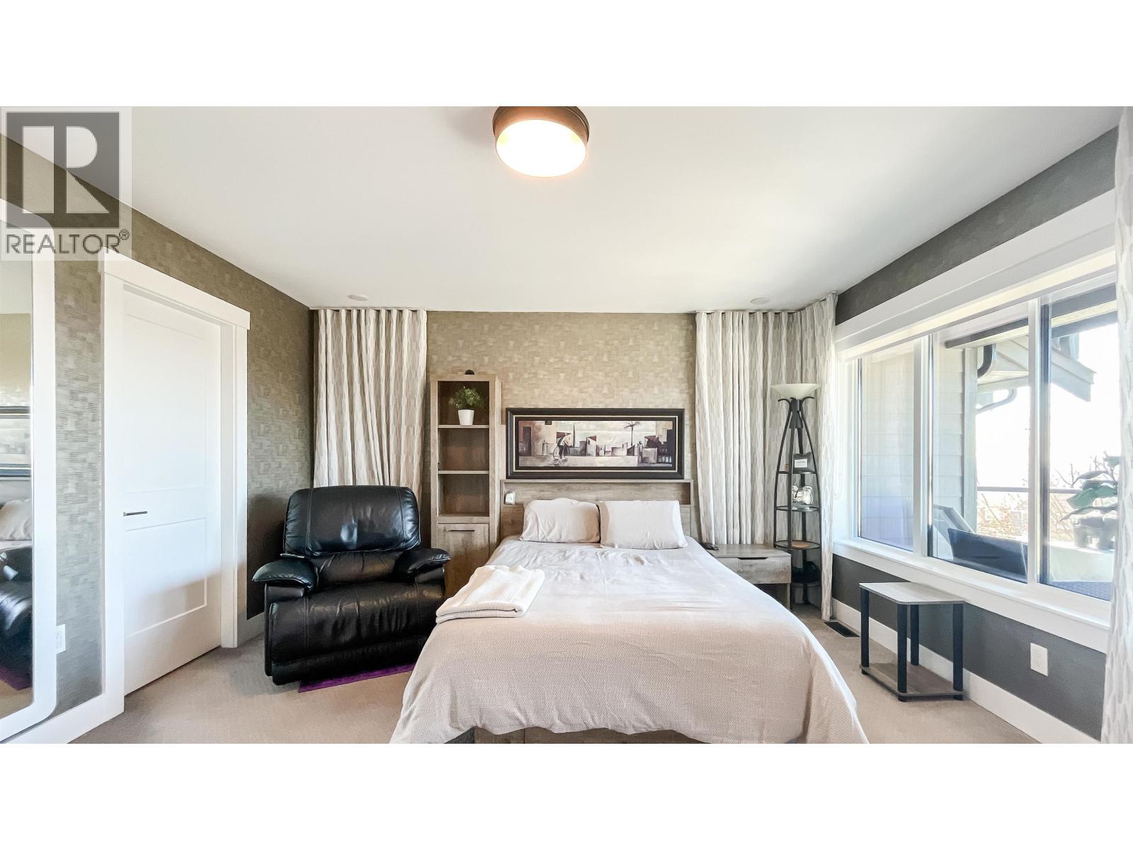 2 3535 Princeton Avenue, Coquitlam, British Columbia  V3E 0P1 - Photo 34 - R3113378