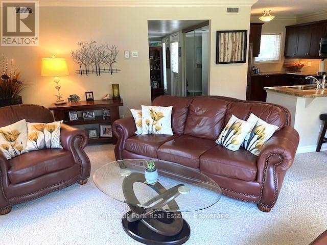 906 Cedar Pointe Court, Collingwood, Ontario  L9Y 5C7 - Photo 13 - S13021622