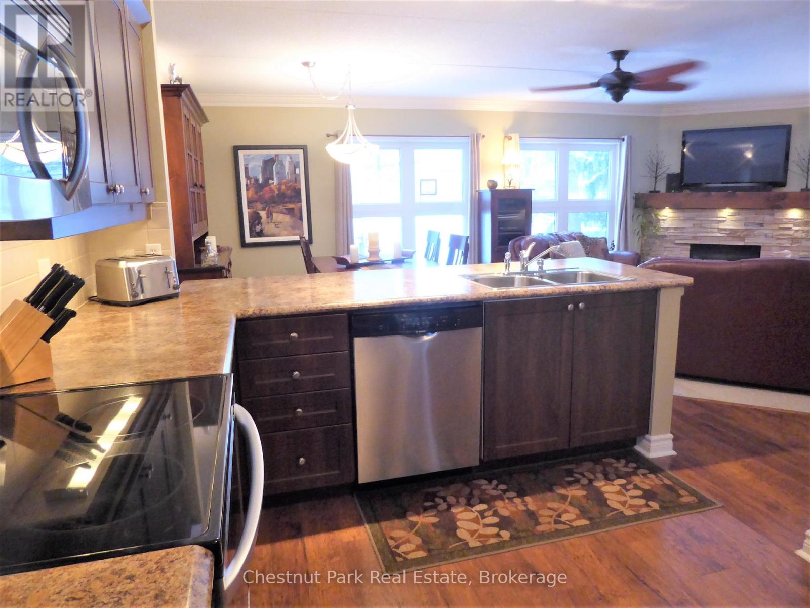 906 Cedar Pointe Court, Collingwood, Ontario  L9Y 5C7 - Photo 10 - S13021622