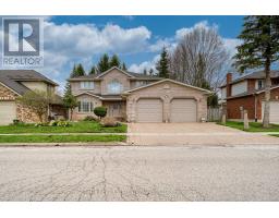 136 DOON DRIVE N, London North, Ontario