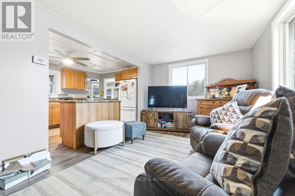 32926 Highway 17 Highway E, Deep River, Ontario  K0J 1P0 - Photo 13 - X13023222